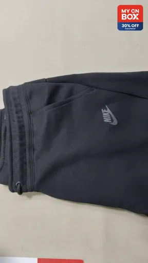 Black trousers