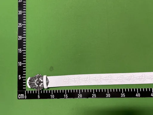 【15个白色十字白底，花十字】皮带