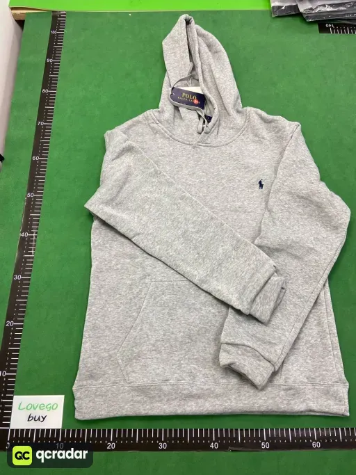 Pullover shirt light gray green label