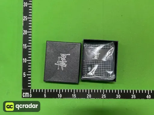 西图短钱包  格子的 格黑  加盒