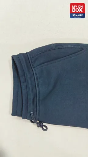 Black trousers