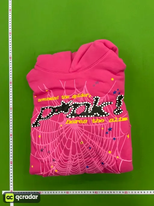 玫红色