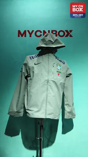 Brazilian light green windbreaker thin section