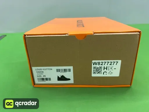 四叶草黑纹