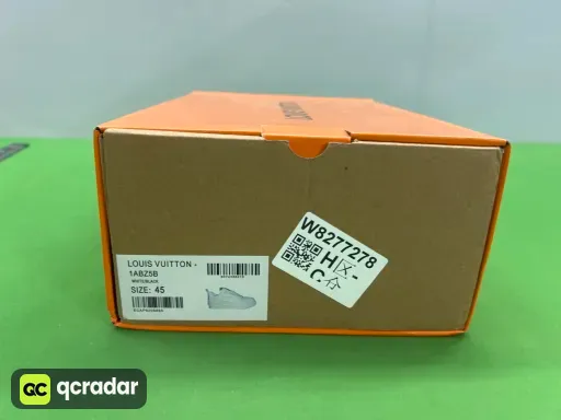 四叶草白色