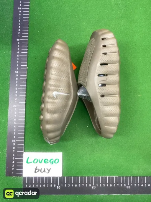 Brown toe shoes