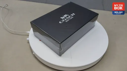 50715 pure leather (plastic film + gift box + dust bag)