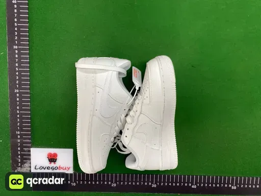 纯白