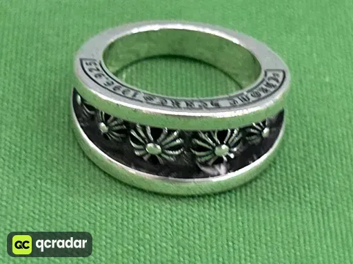 不对称十字架