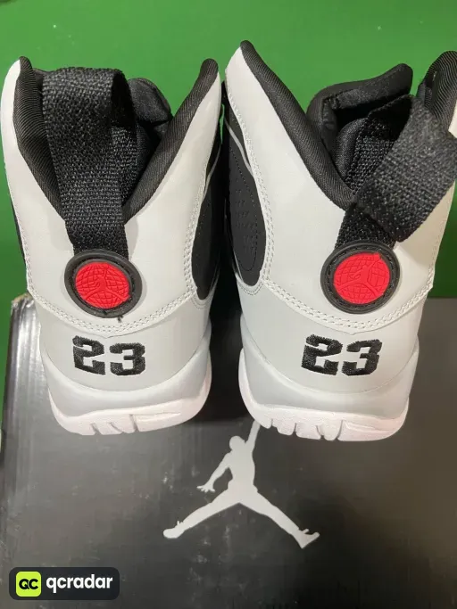 Aj9-old black gray