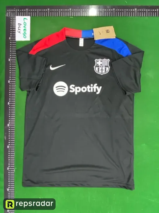 2425 barcelona black