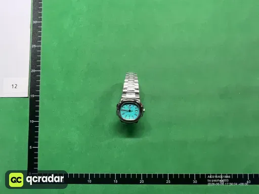 湖蓝色
