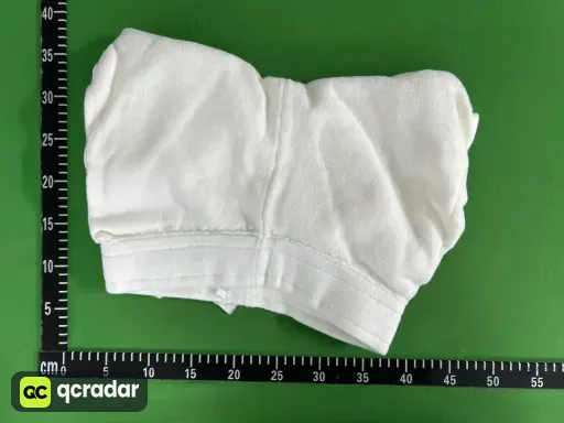 C7030米白短裤