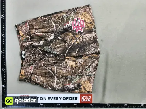 Tree Camouflage (Pink Tag) - In Stock