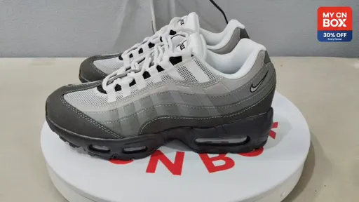 95 styles-40-46--white, black and gray