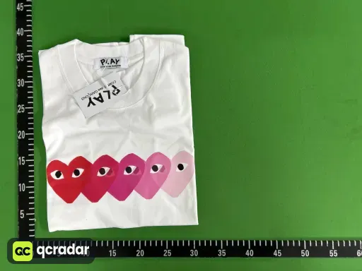 26白色