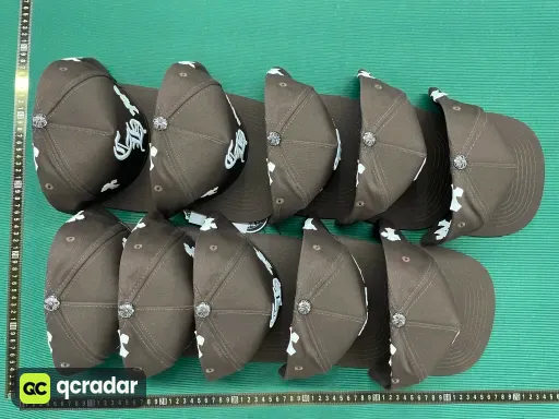 CH+十字皮标棕白色