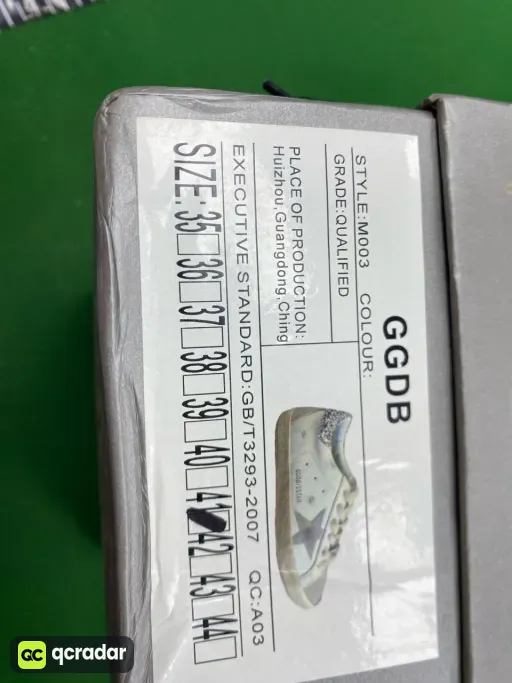 Sequined silver tail gray star