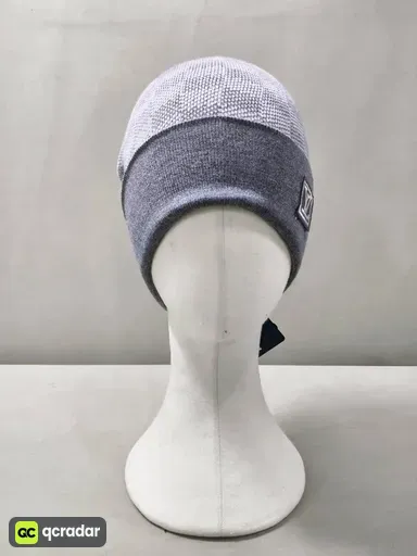 Type a plaid white label light gray