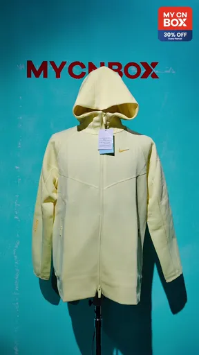 Jacket.yellow