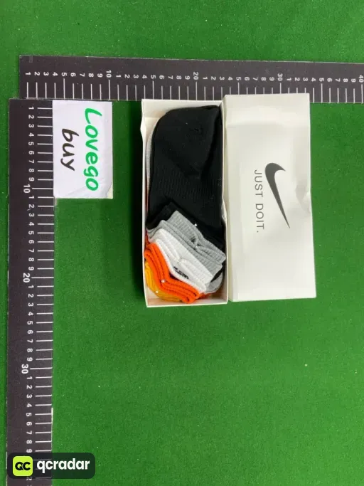 Gift box [black+white+grey+yellow+orange]