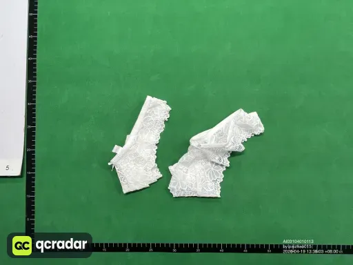 白色