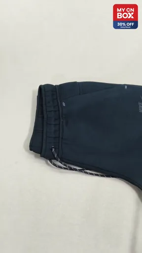 Black trousers