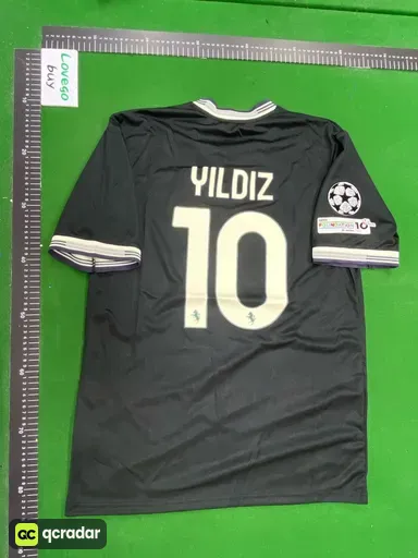 Two away games#No. 10 + champions league armband