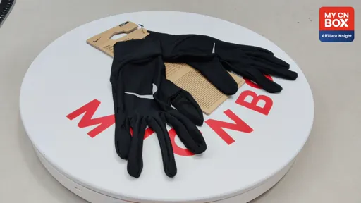 Black gloves size m