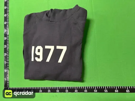 1977铁黑色帽衫