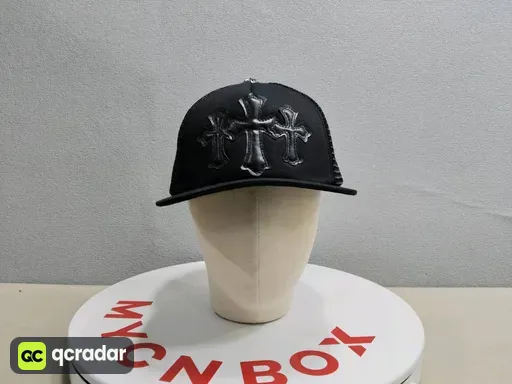 Leather label all black
