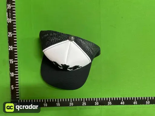 三黑皮白色