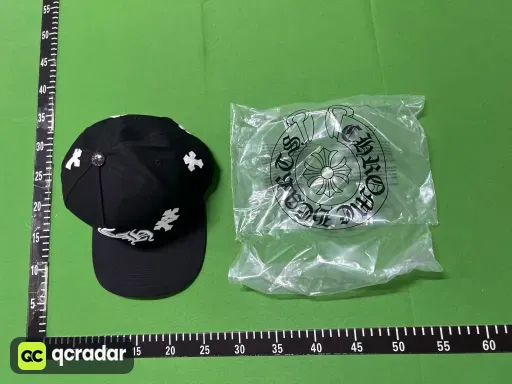 CH+十字皮标黑白色