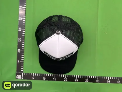 罗欣白色