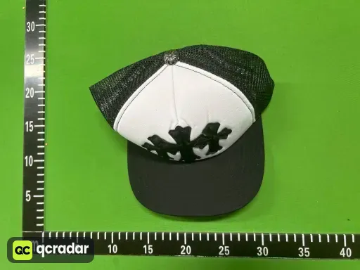 三黑皮白色