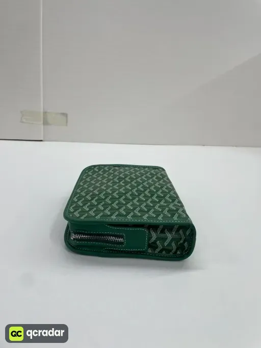 绿色
