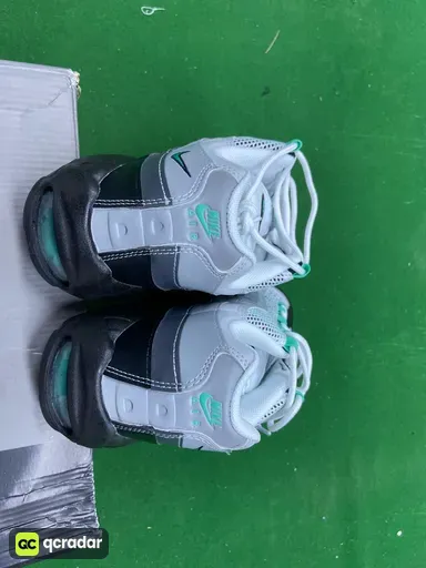 Gray black green hook