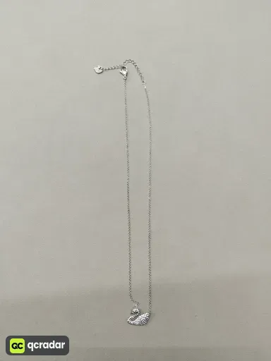 Sticky stone white swan necklace