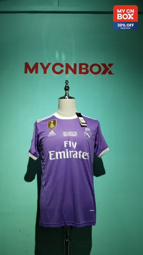 Short-sleeved top + no. 7 ronaldo + champions league badge