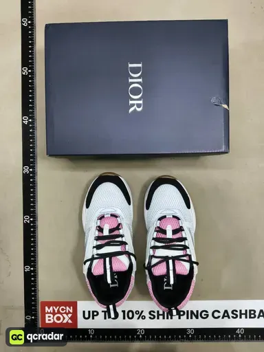 B22 gray pink black