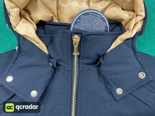 黑色 Gold Badge  White fur
