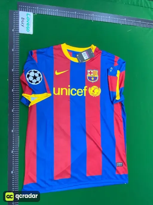1011 champions league champion barcelona home jersey, size 10, messi print + captain's armband
