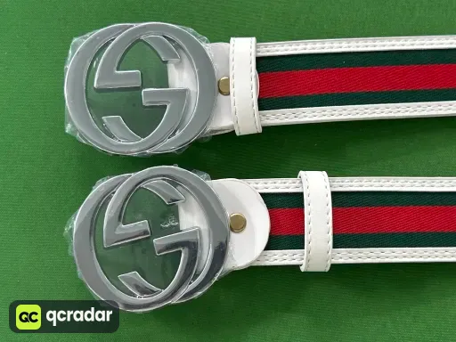 红绿布白色银扣