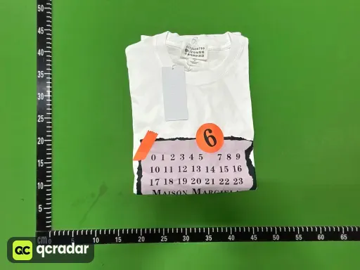 842白色