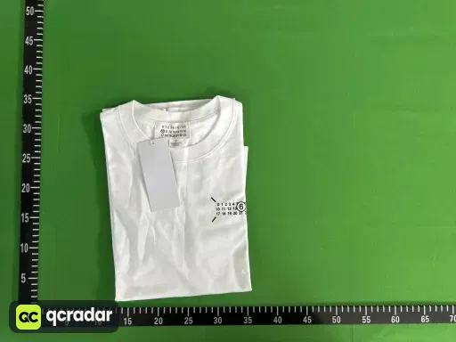 836白色