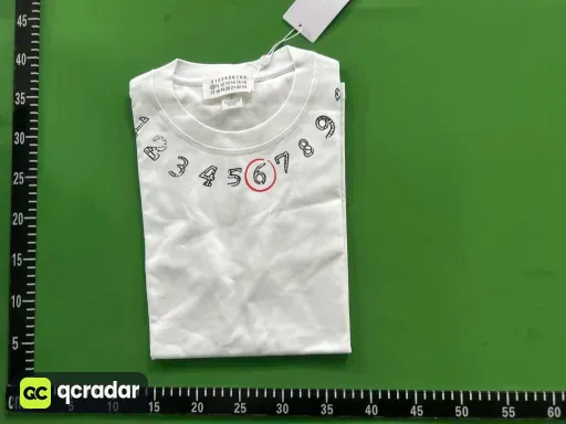 832白色