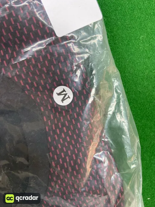 Black red---red logo