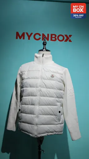 Badge white