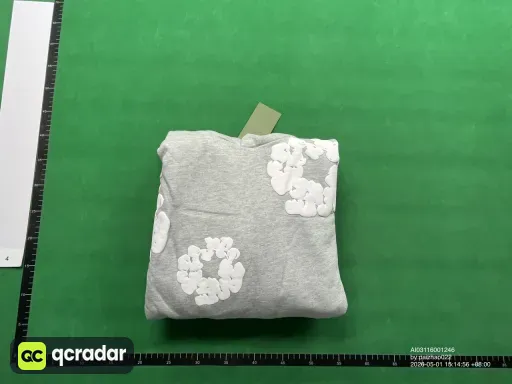 灰色