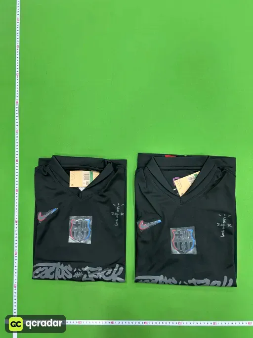 2425巴萨客场黑灰音乐广告